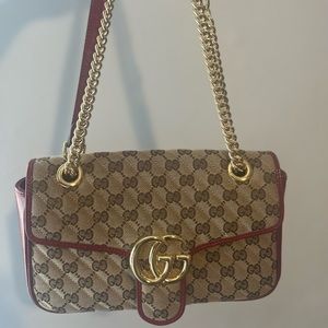 Gucci handbag ✅ SOLD
